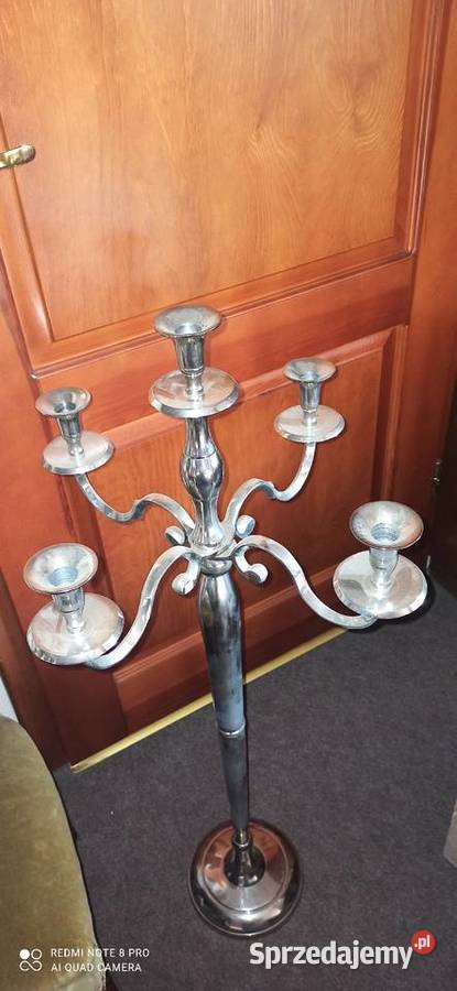 Świecznik w srebrnym kolorze Stojący rozkrecany Gdańsk