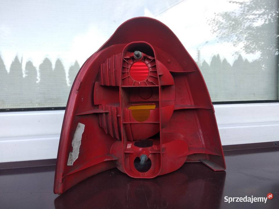Renault Twingo I 1 FL LIFT lampa tył tylna prawa osobowe