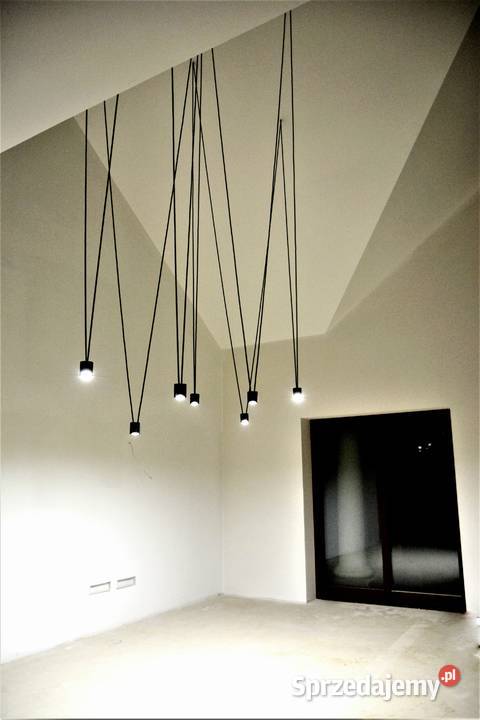 salon z antresolą długa lampa wisząca LUKLIGHT podkarpackie Rzeszów