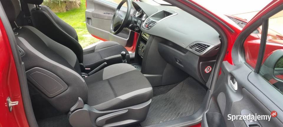 Peugeot 207 14 Klimatyzacja Alufelgi Niski benzyna