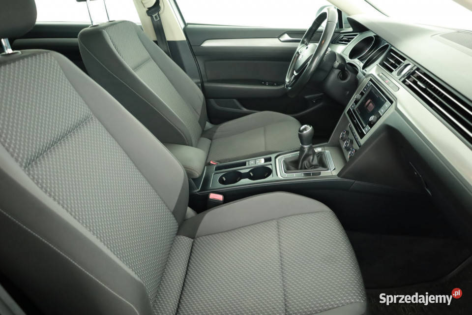 VW Passat 16 TDI manualna Piaseczno