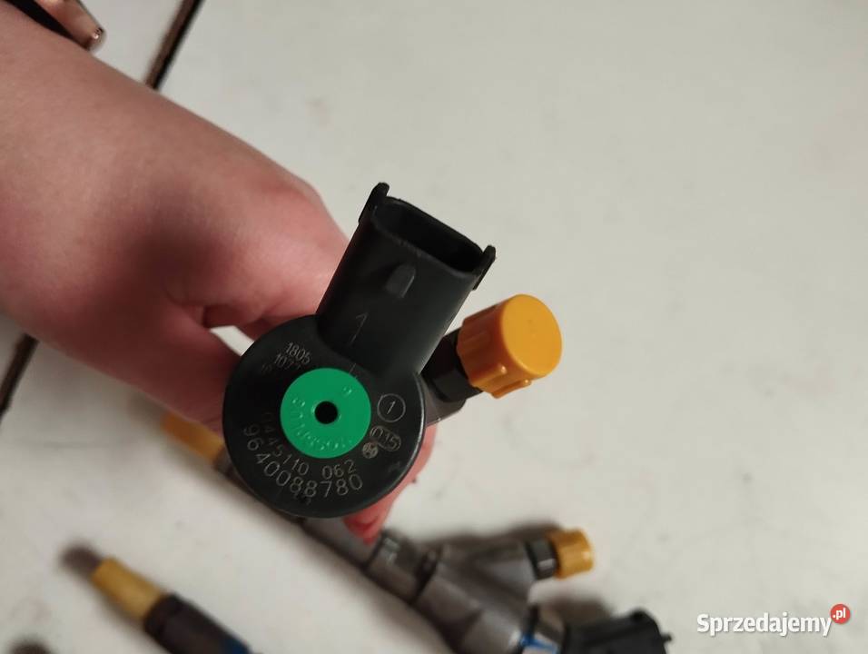 Wtryskiwacze Bosch Fiat Peugeot Citroen 20 22 Chojnów sprzedam