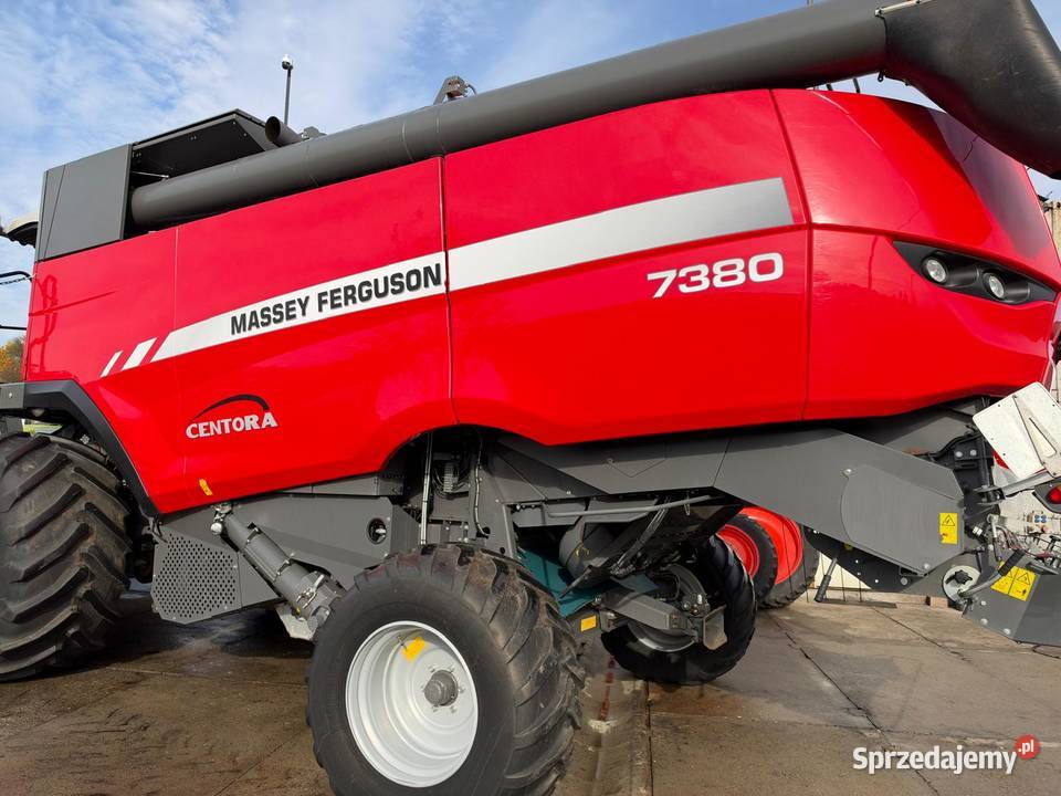 Kombajn Zbozowy Massey Ferguson 7380 Centora