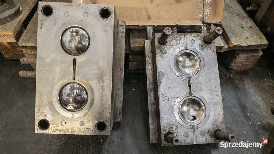 Forma wtryskowa na kubek dziecka i sitko na kran Produkcja pomorskie Gdańsk