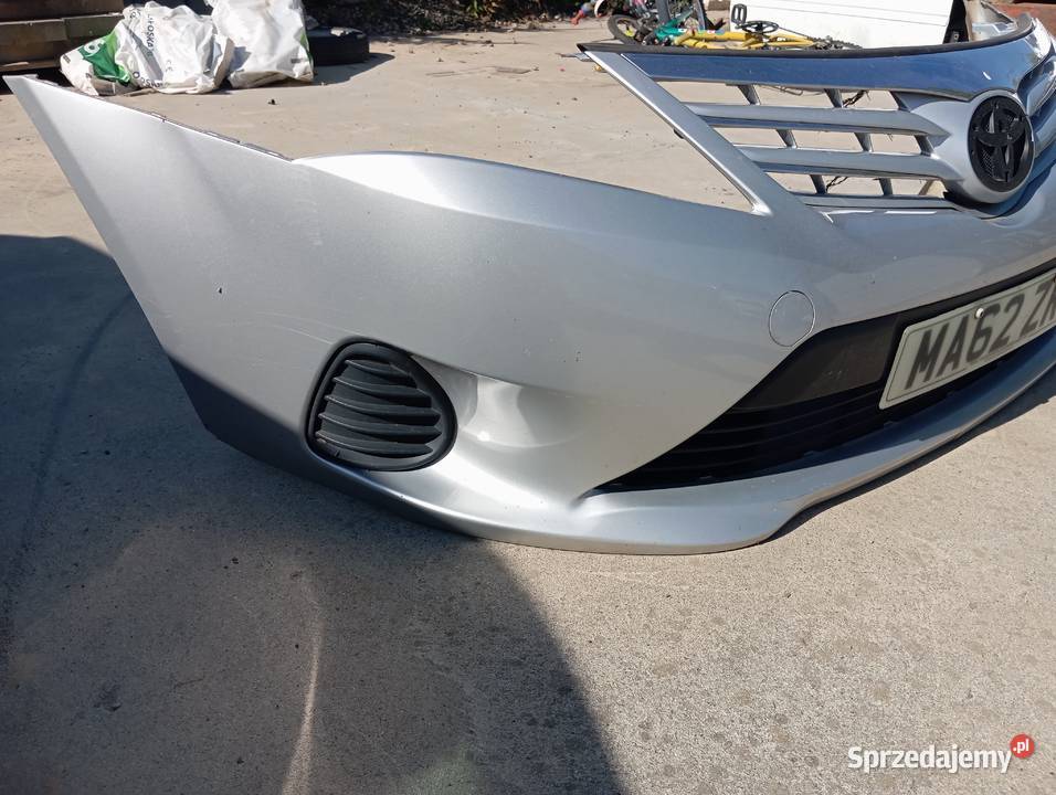 Zderzak kompletny toyota Avensis t27 lift Koczanów