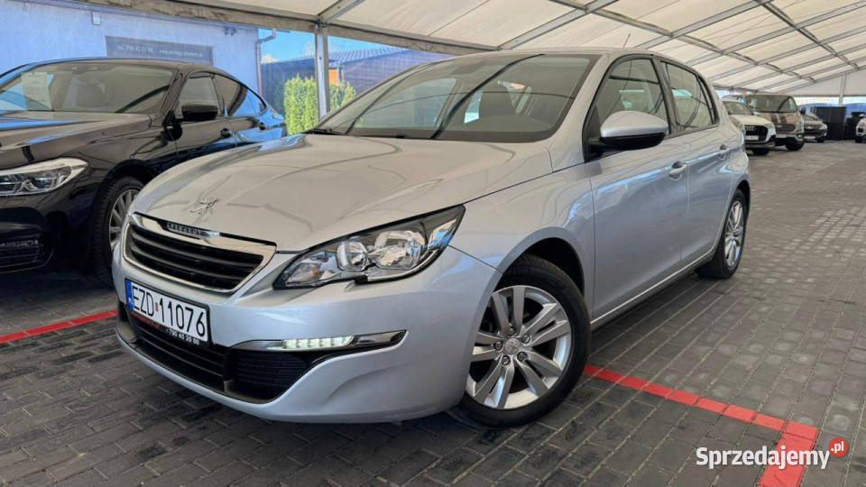 Peugeot 308 12 Benzyna 81 ZAREJESTROWANY T9 Zarejestrowany w Polsce Zduńska Wola