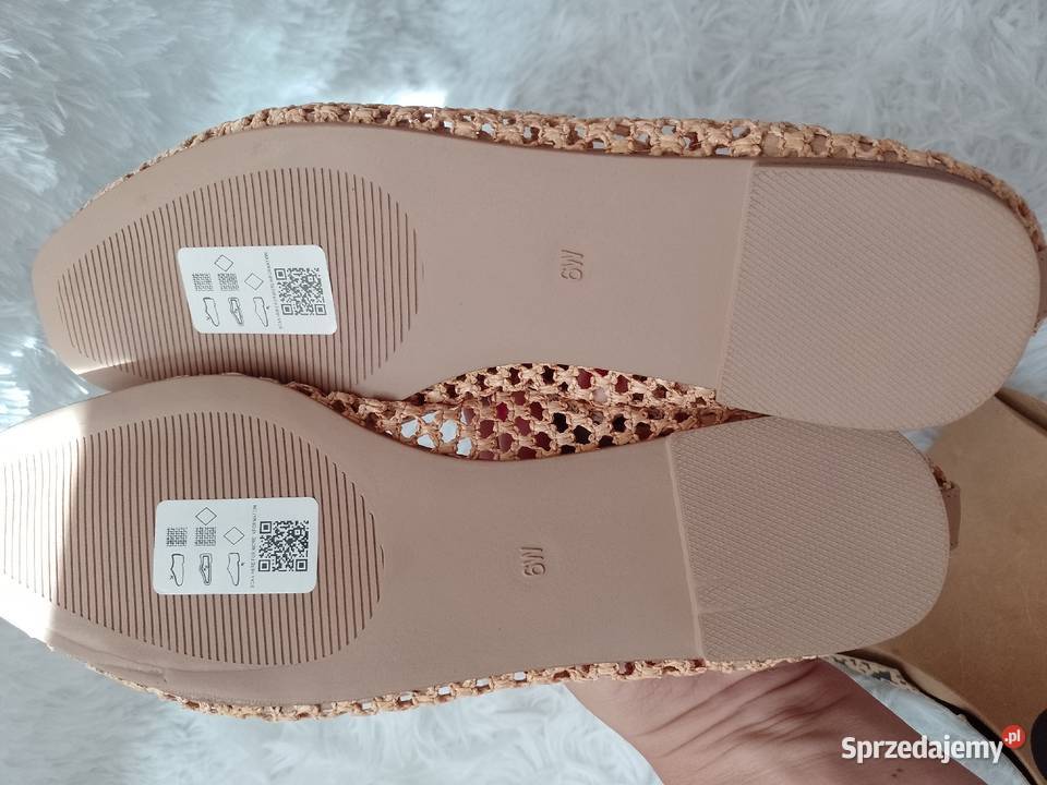 3940 ASOS Design Brązowe baleriny ażurowe z