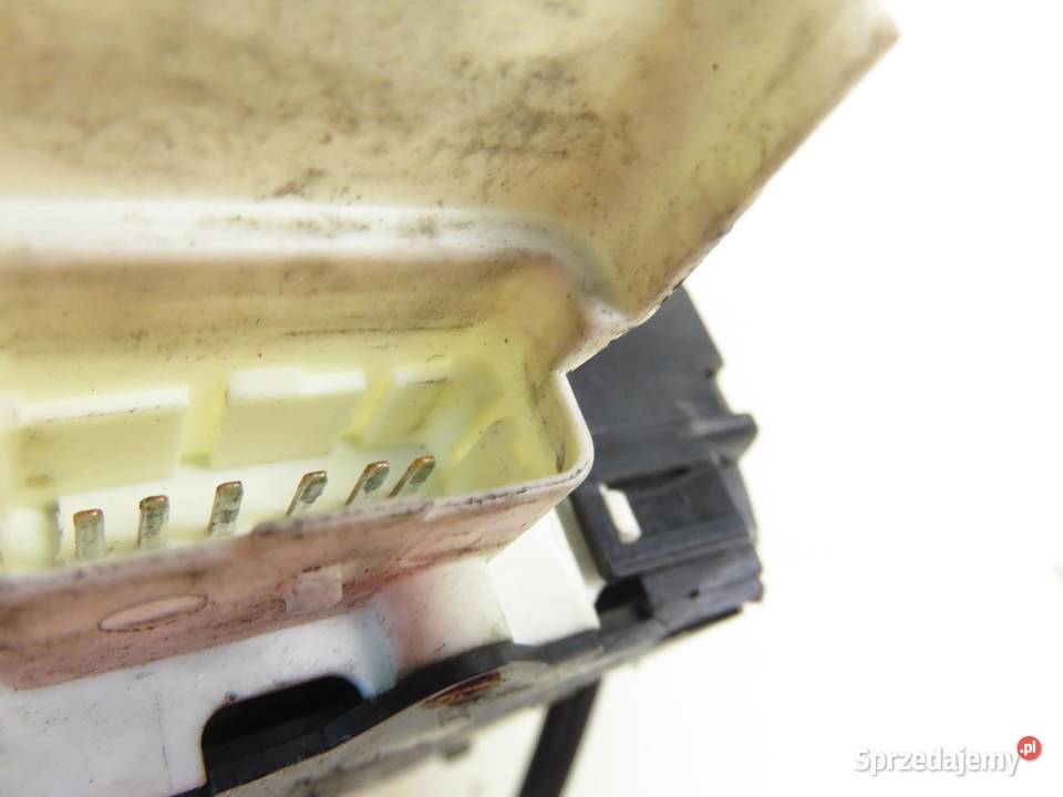 ZAMEK LEWY PRZEDNI CITROEN C4 I 6 PIN