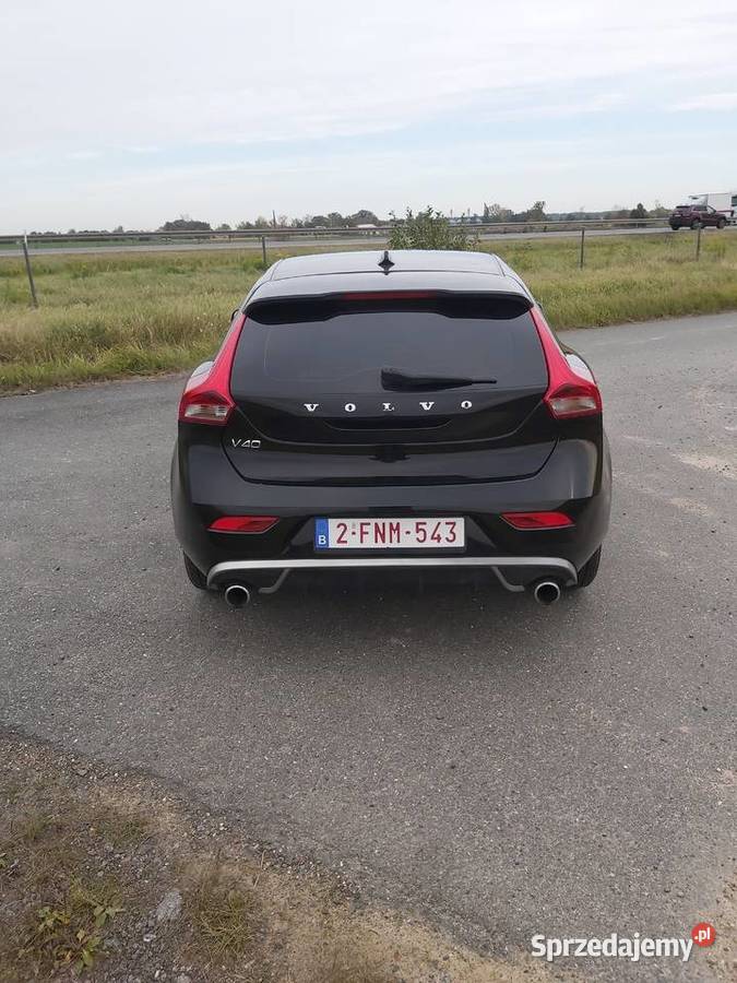 Volvo V40 RDesign 2015r 20D 120 182 V40