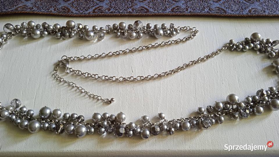 DŁUGI SREBRZONY ŁAŃCUSZEK Z KORALIKAMI Piła