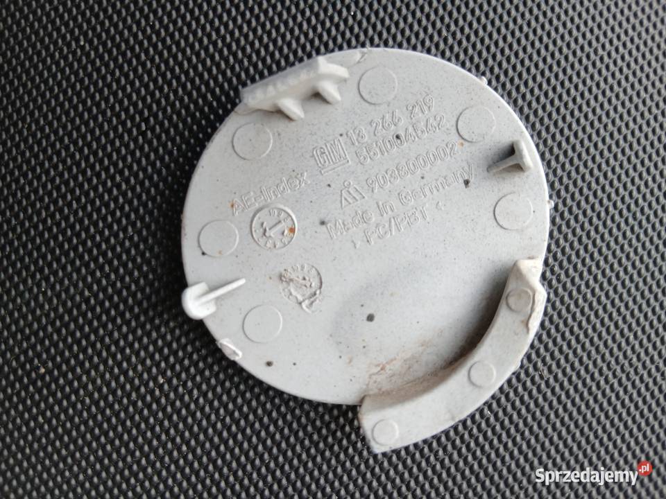 zaślepka haka zderzaka tył Insignia A OPC biała Szczerbice