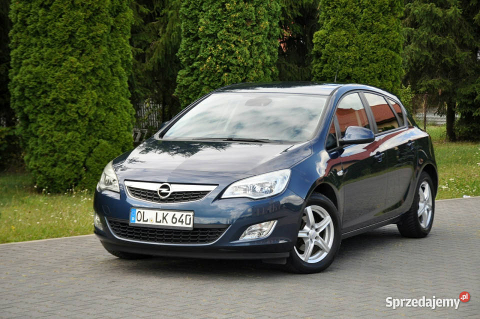 Opel Astra 14T140WelurGrzane FoteleGrzana klimatyzacja Ostrów Mazowiecka