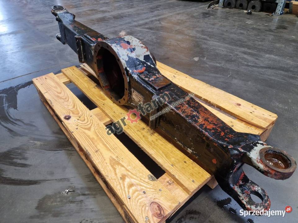 Obudowa przedniego mostu Deutz Fahr DX 145 DX140 Byków