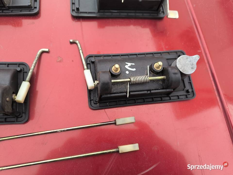 Polonez FSO Caro klamki zewnetrzne komplet osobowe Stalowa Wola