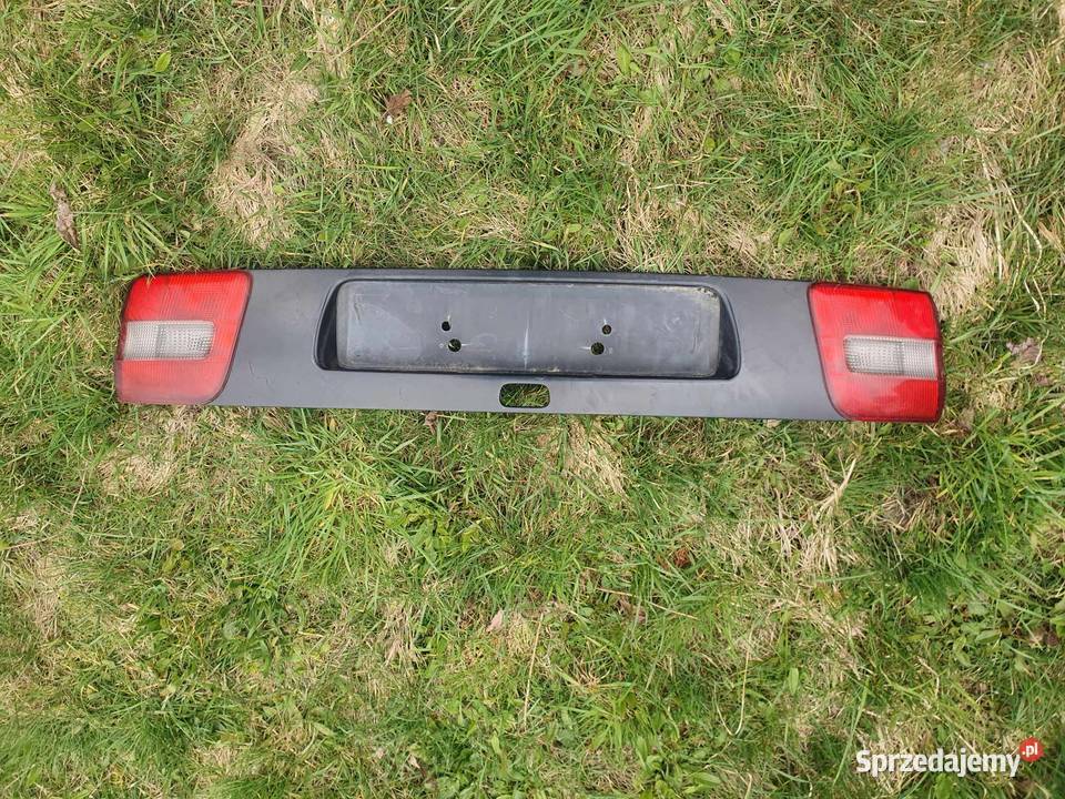 Blenda tylnej klapy Volvo v40 9600