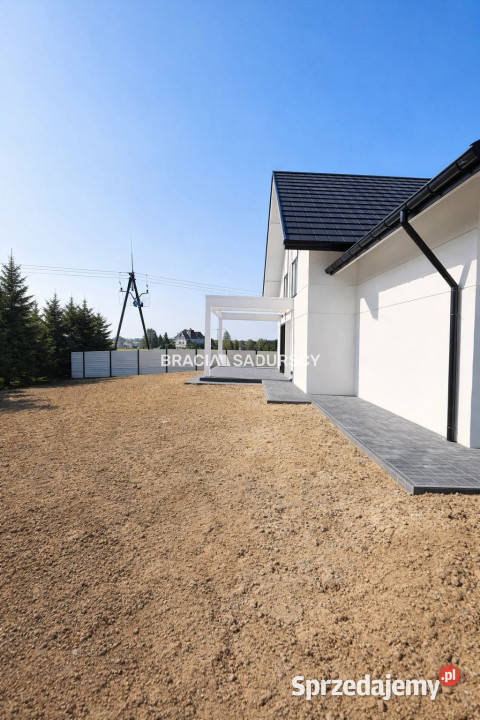 Dom wolnostojący Brzozówka Krakowska 23528m2 Liczba pokoi 4