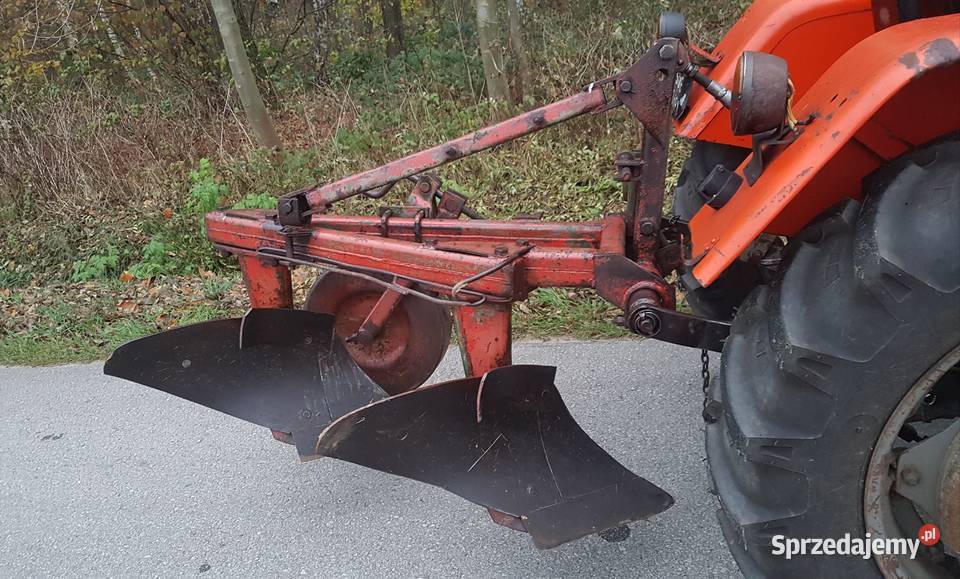 Pług 2skibowy Duży Grudziądz na wysokiej słupicy Dąbrowa Tarnowska