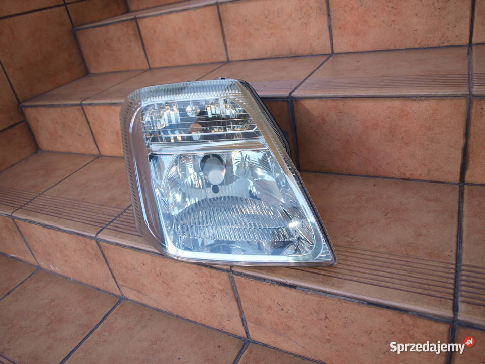 Citroen C2 lampa prawa przód 2002 2009r europa Oświetlenie wielkopolskie Kalisz