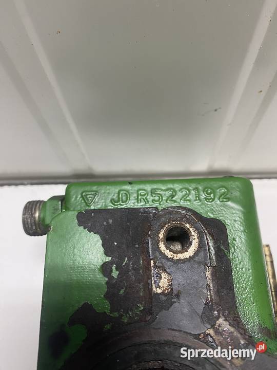 OBUDOWA TERMOSTATU JOHN DEERE 7750 DZ103635 Kielce