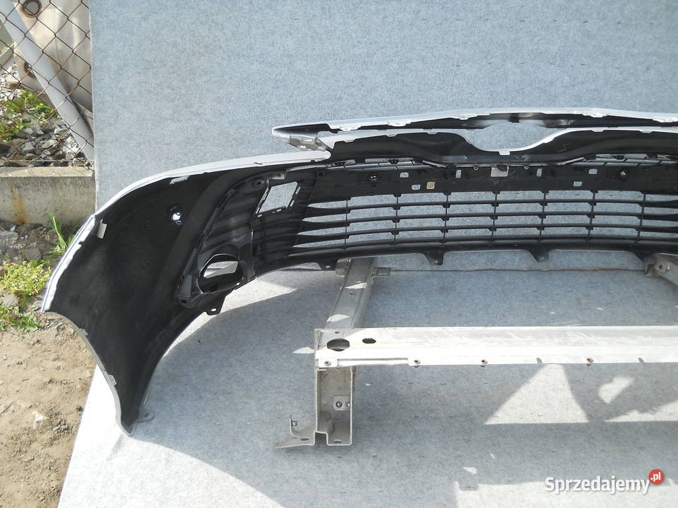 TOYOTA CAMRY VIII ZDERZAK PRZEDNI PRZÓD Siechnice