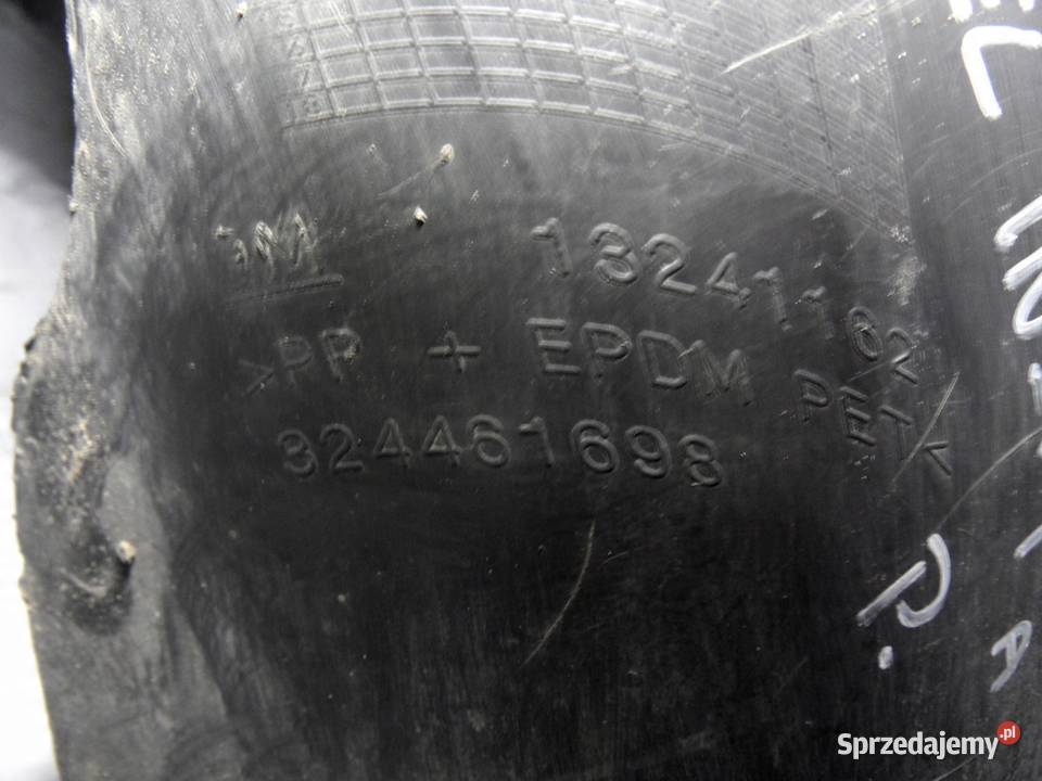 OPEL INSIGNIA A I 10r nadkole prawy przód