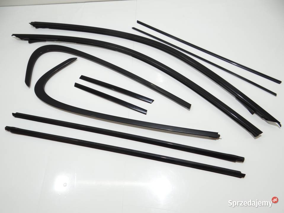 LISTWY DRZWI SHADOW LINE BMW F21 Strzyżewice sprzedam