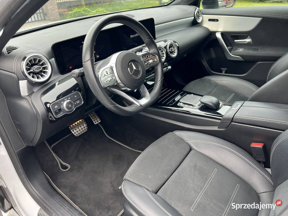 MercedesBenz Klasa A W177 13 Mercedes 200 4Matic światła przeciwmgielne