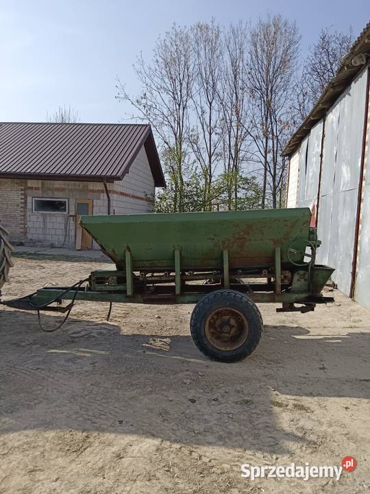 SPRZEDAM rozrzutnik do wapna lubelskie Kozice Dolne-Kolonia