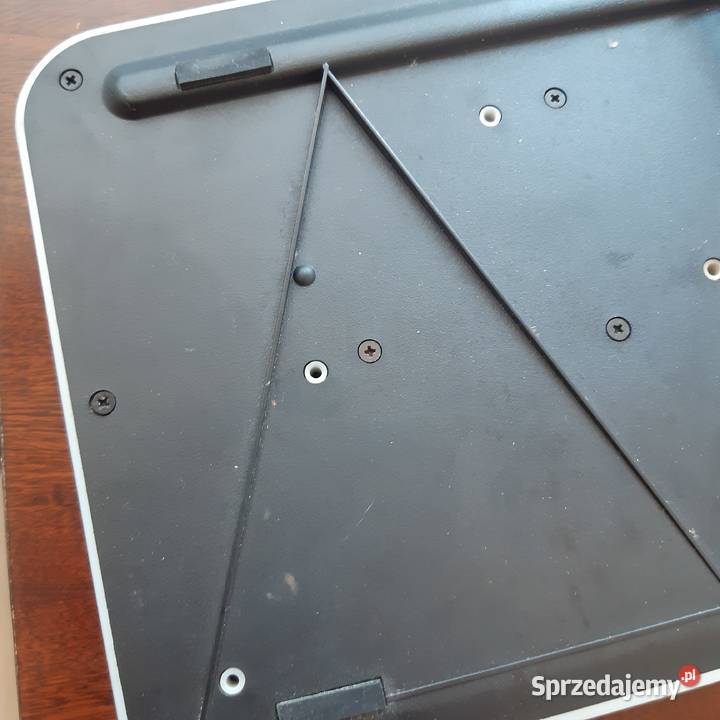 Klawiatura komputerowa używana z okrągłą wtyczką Ostrołęka sprzedam