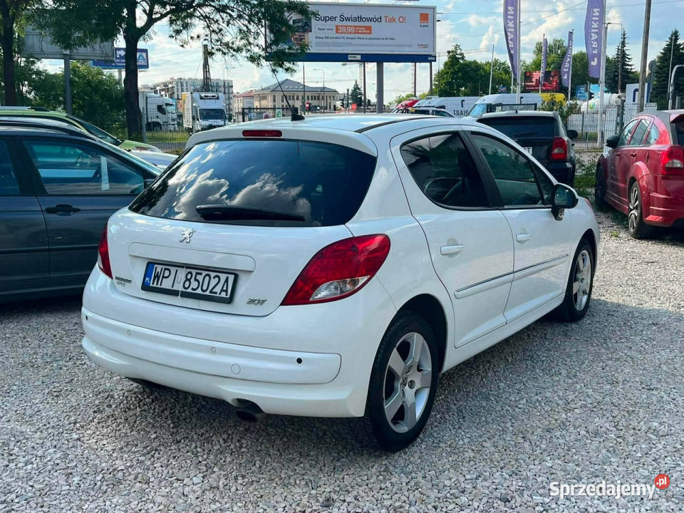Peugeot 207 ładny klimatronic Serwisowany światła do jazdy dziennej Warszawa