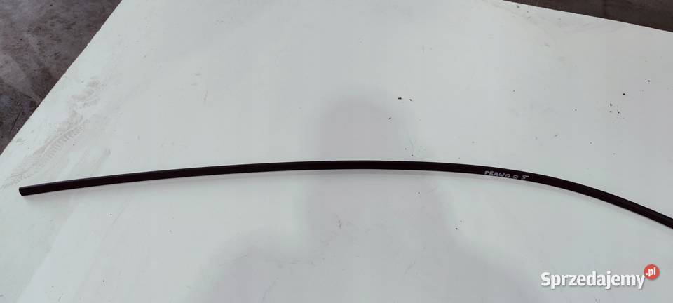 LISTWA MAT PRAWA KAROSERYJN AUDI Q5 8R 8R0853704 Przystajń