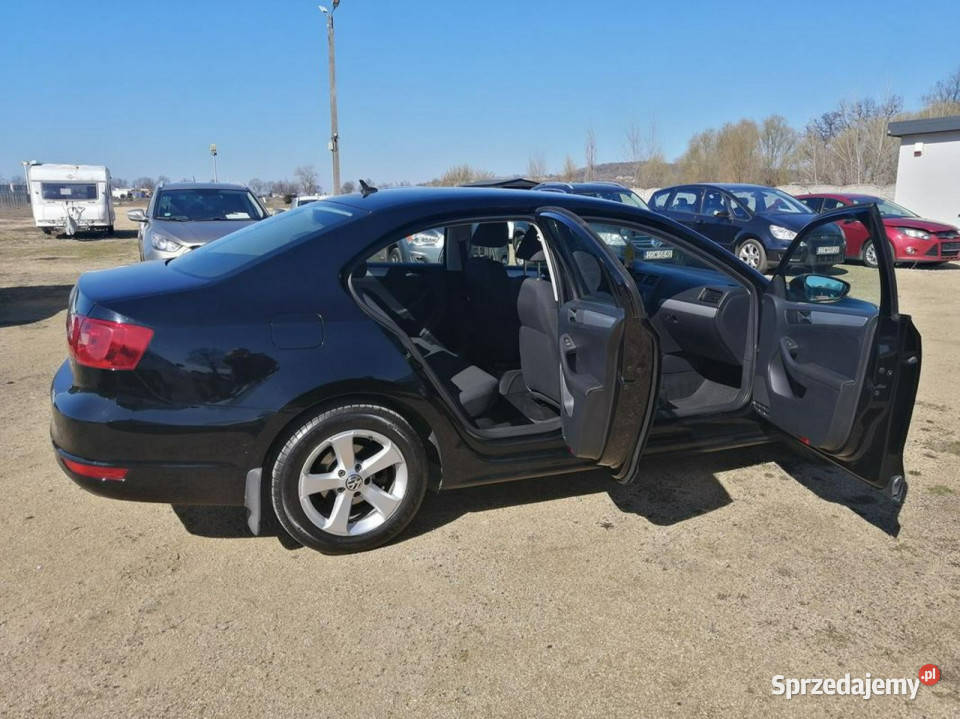 Volkswagen Jetta 16 105 klima elektryka zadbany ABS Strzegom
