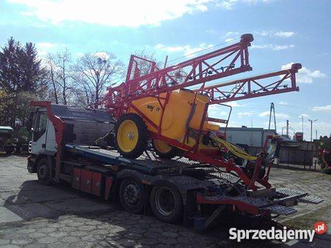 Transport kombajnów maszyn rolniczych traktorów Czersk