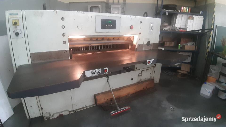 GilotynęKrajarką do papieru ADAST MS115 Produkcja Wola Krzysztoporska sprzedam