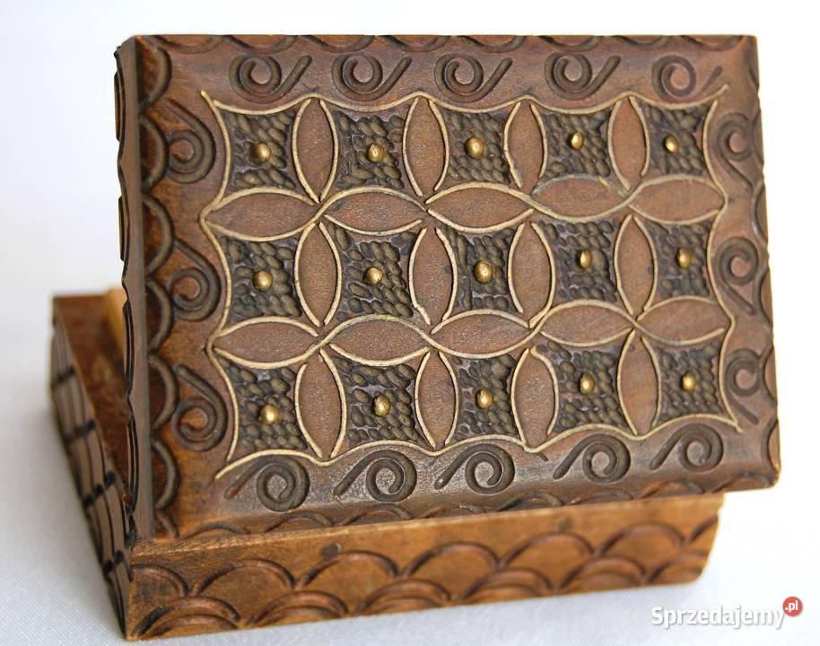 Drewniana szkatułka rzeźbiona inkrustowana Lublin sprzedam