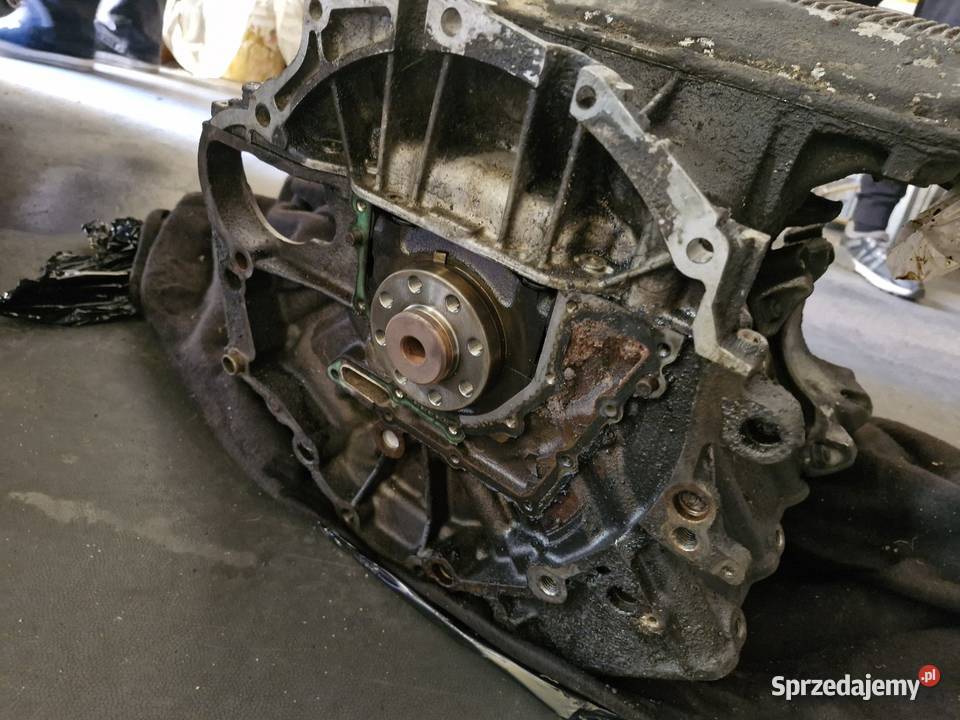 Blok silnika 28 V6 AAH Audi 80 100 A4 A6 A8
