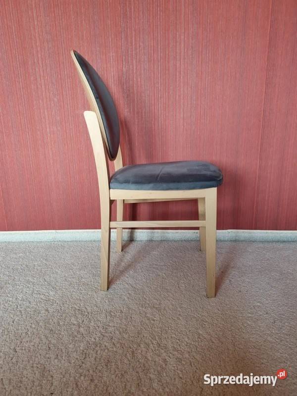 Zestaw czterech krzeseł dębowych tapicerowanych 45cm pomorskie Rumia