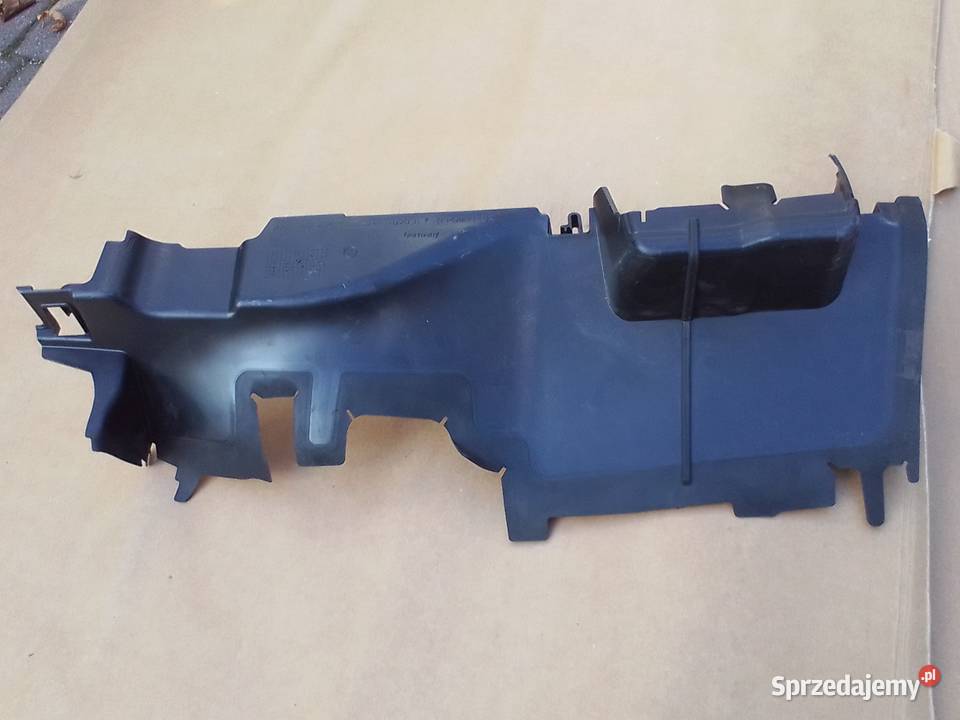 Kierownica powietrza strona lewa VW Passat B8 Piastów