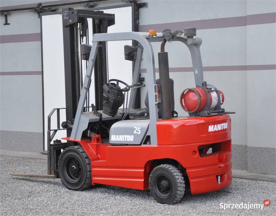 Wózek widłowy Manitou CG25P Lpg 25T 2010r Sandomierz sprzedam