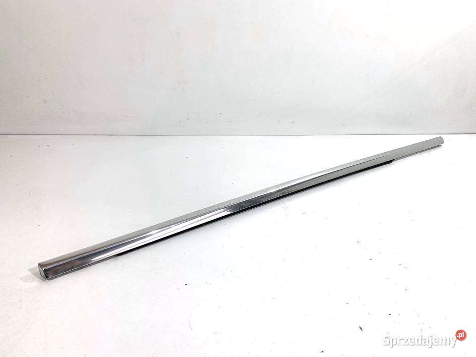 LISTWA ZGARNIAJĄCA TYŁ PRAWY JAGUAR FPACE