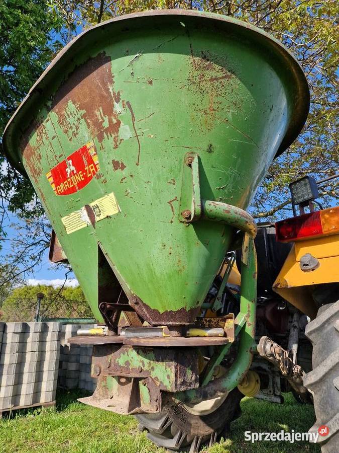 Amazone rozsiewacz dwutarczowy z walkiem Starokrzepice