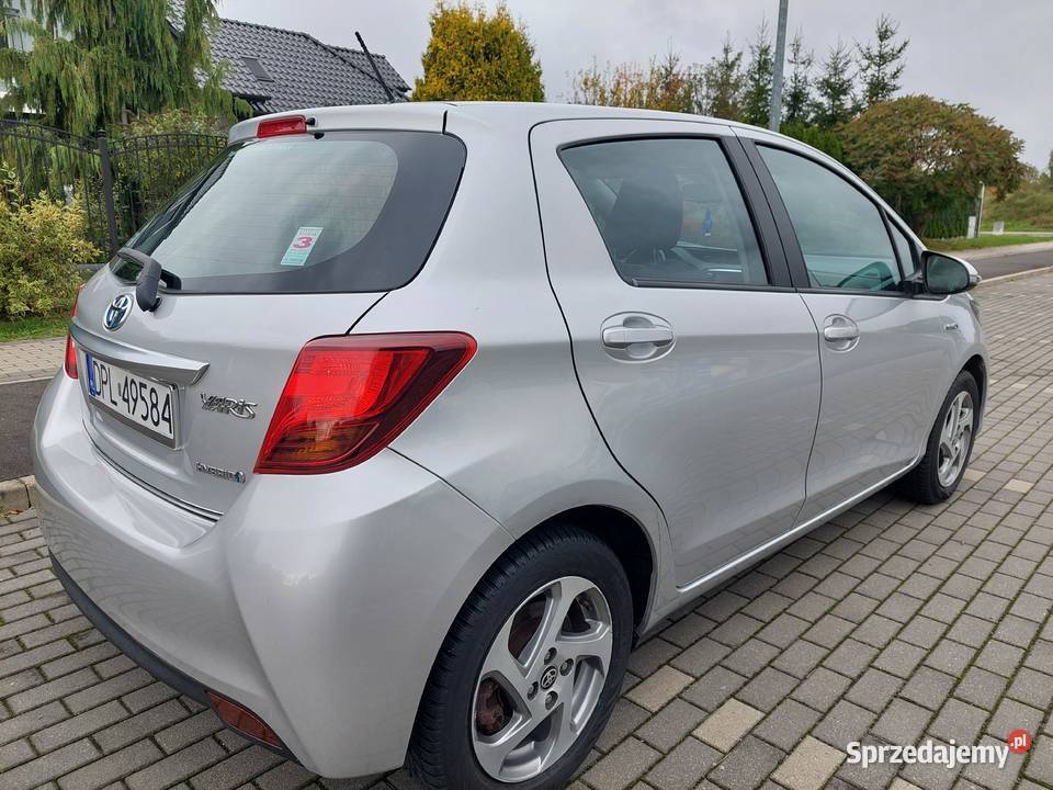 Toyota Yaris III HYBRID Automat zarejestrowany w hybryda dolnośląskie Polkowice