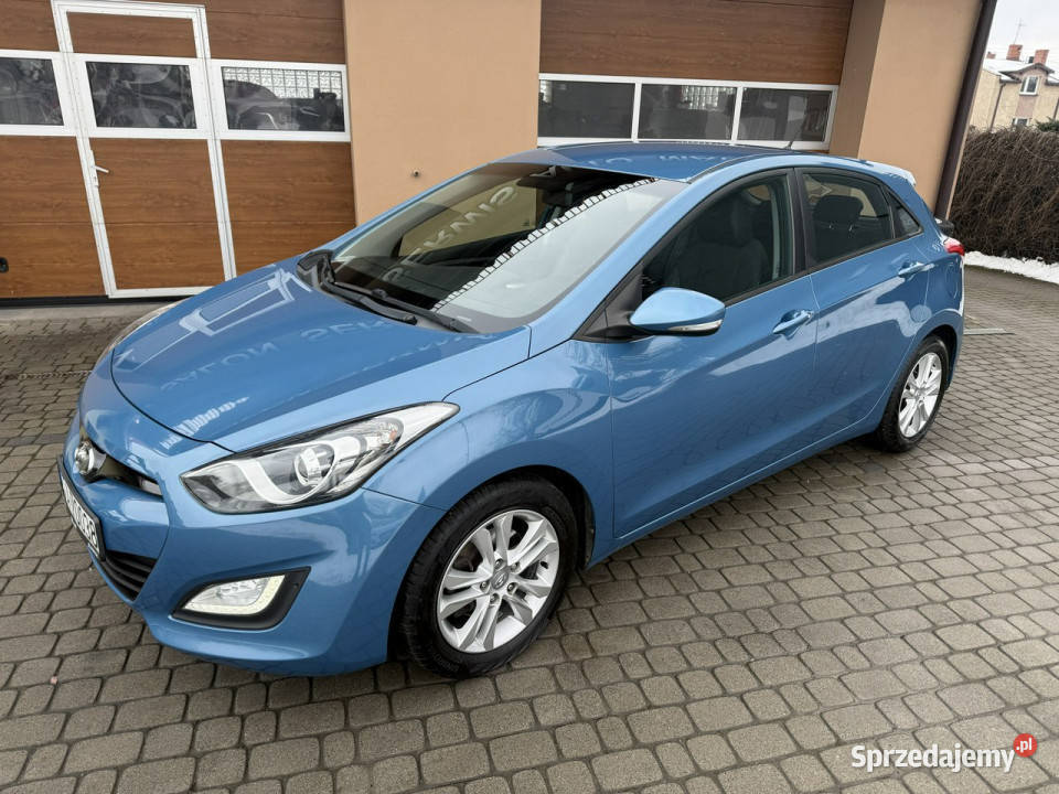 Hyundai i30 14 99 LPG Klimatronik Serwis Koła gniazdo AUX Orzech