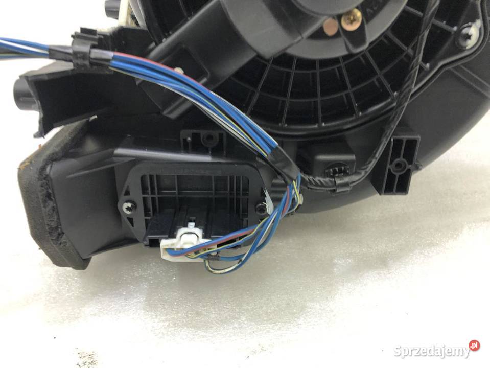DMUCHAWA WENTYLATOR 3M7118527AC MAZDA 2 DY