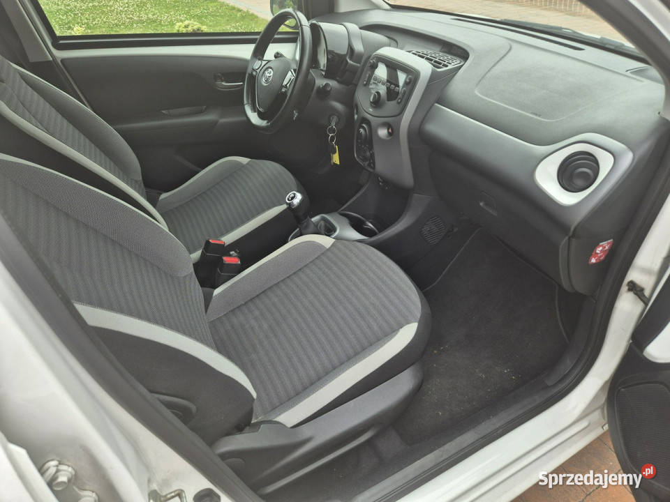 Toyota Aygo Bezwypadkowa z VAT 23 II 2014 Rzeszów