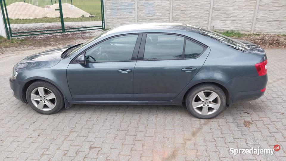 Skoda Octavia III 16 TDI garażowany Niemcza