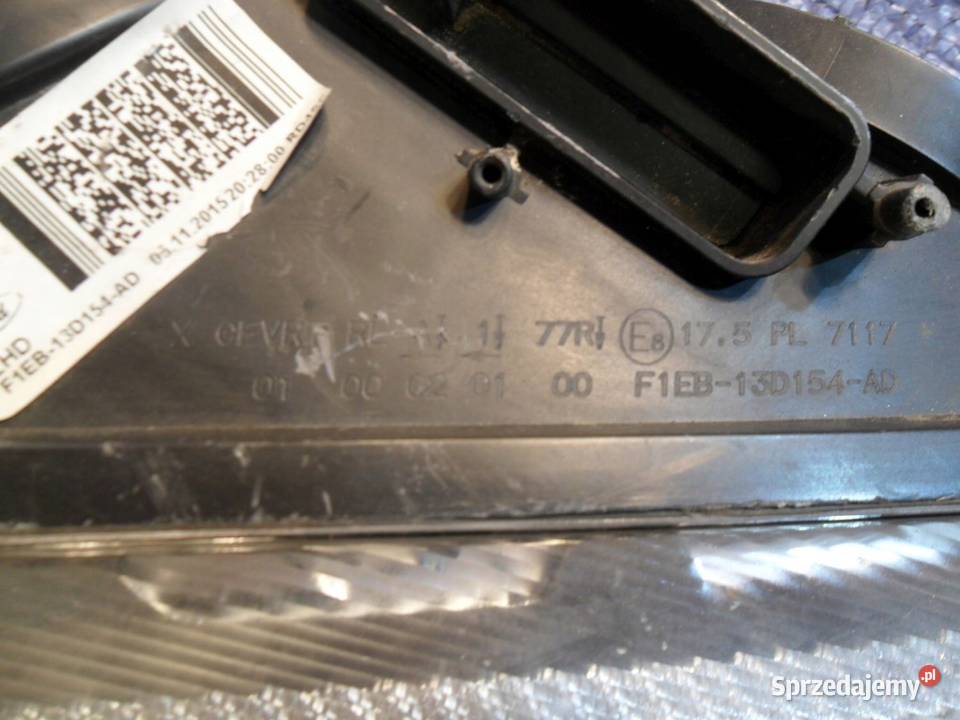 Ford Focus mk3 lift reflektor prawy przedni wielkopolskie Nowy Tomyśl