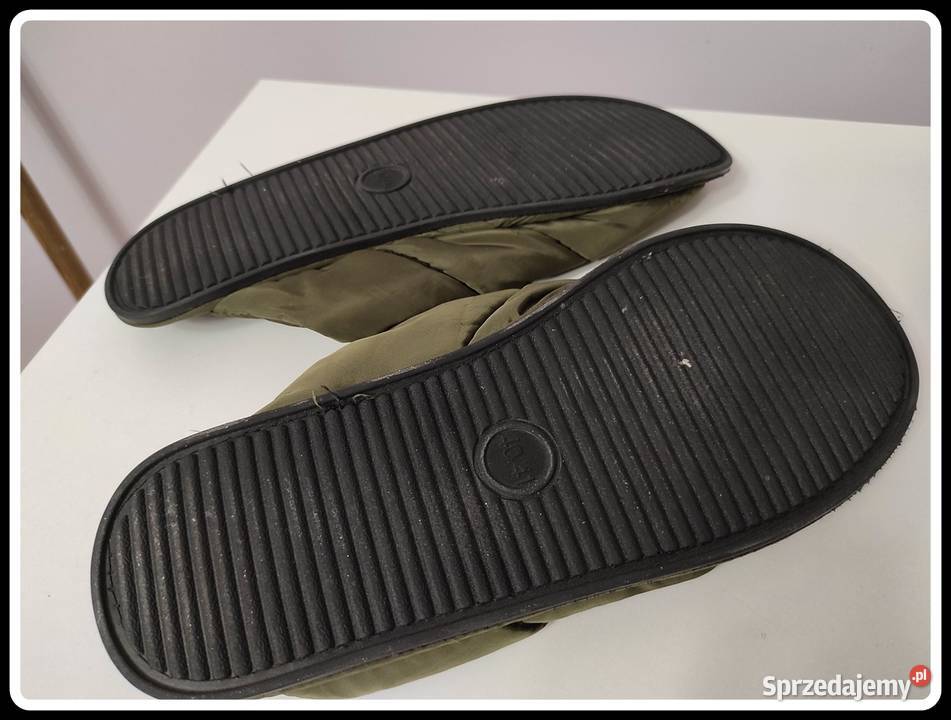 Oliwkowe kapcie klapki 4041 mało używane inna Płock