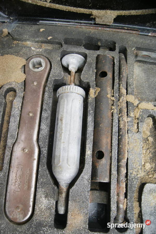 KLUCZE SAMOCHODOWE STARE ASTON MARTIN JAGUAR