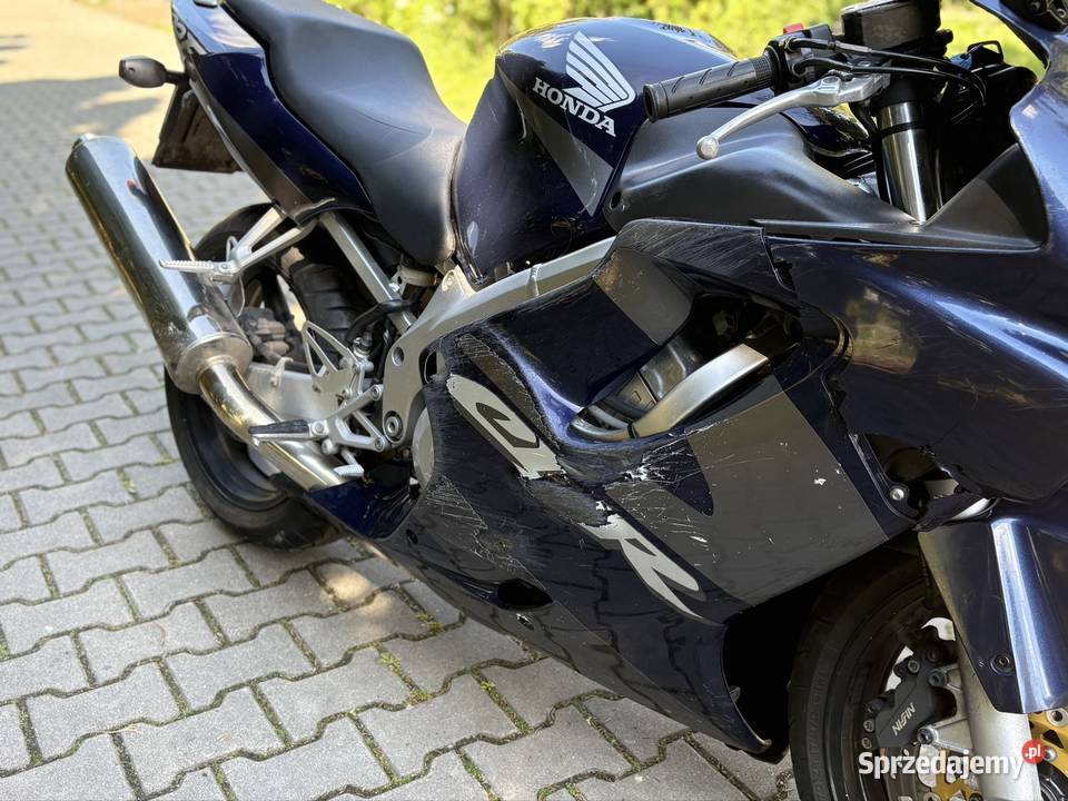 Honda cbr 600f 2002 mazowieckie Nadarzyn sprzedam